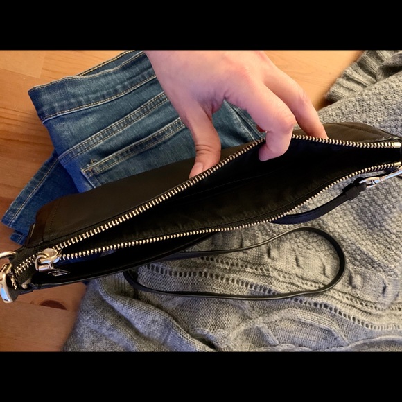 Like new Coach crossbody bag - Picture 3 of 9